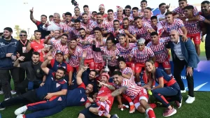 Lee más sobre el artículo Los Andes subió a la Primera Nacional tras cinco años al vencer a Sarmiento La Banda