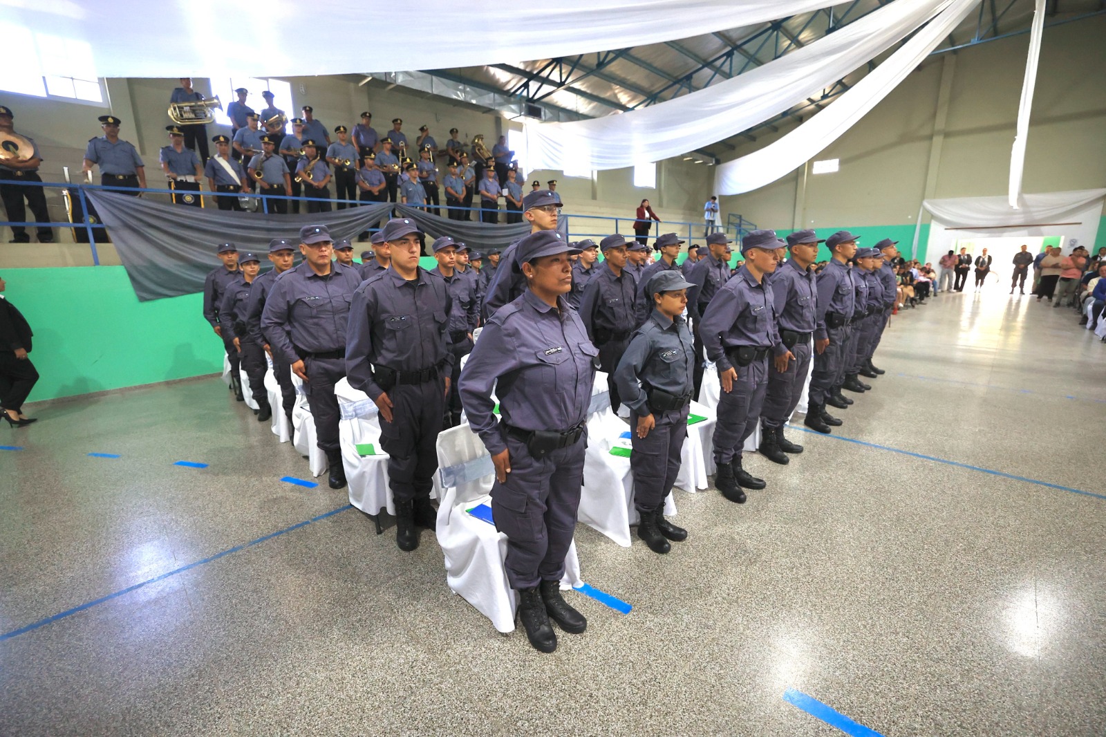 Lee más sobre el artículo Egresaron 49 agentes del Servicio Penitenciario