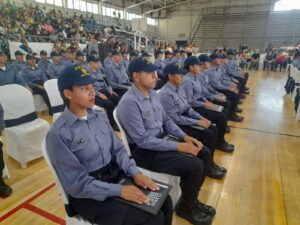 Lee más sobre el artículo Weretilneck reafirmó el compromiso con la ley en el acto de los nuevos egresados de la Policía