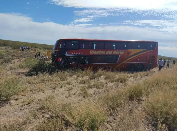 En este momento estás viendo Tragedia vial: cinco muertos en un choque en la Ruta Nacional 152