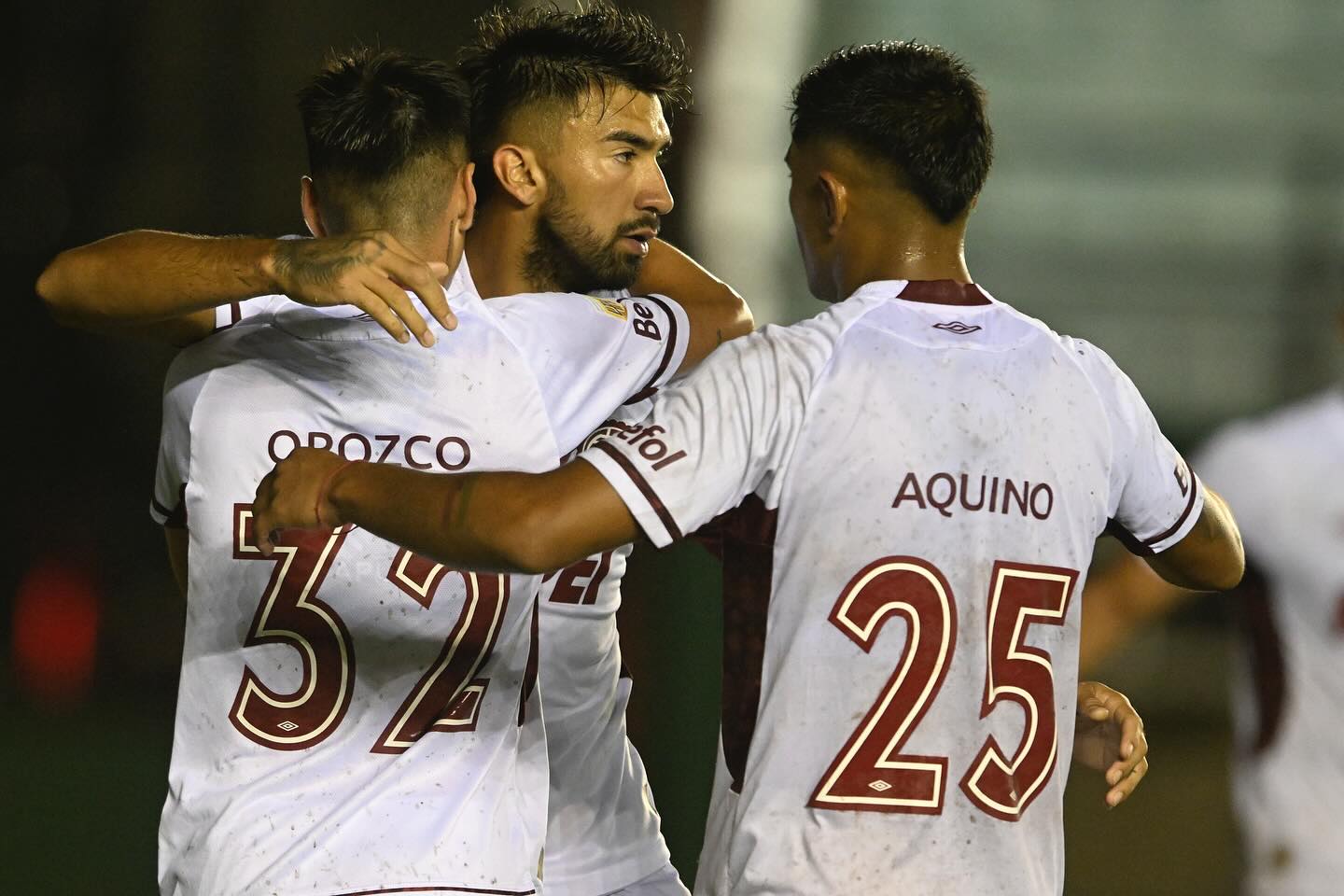 En este momento estás viendo Lanús hizo valer la diferencia de categoría y goleó a Lamadrid en su debut por la Copa Argentina
