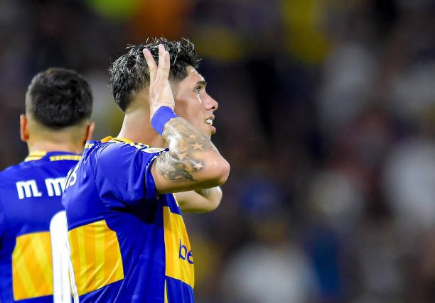 En este momento estás viendo El chileno Carlos Palacios fue internado y es baja en Boca para el próximo cotejo