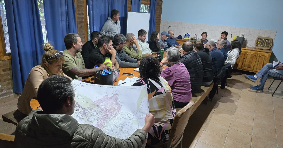 En este momento estás viendo La Provincia evalúa los pasos a seguir en la reconstrucción de El Bolsón