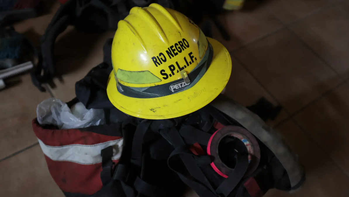 Lee más sobre el artículo El Bolsón: siguen las labores para contener el fuego