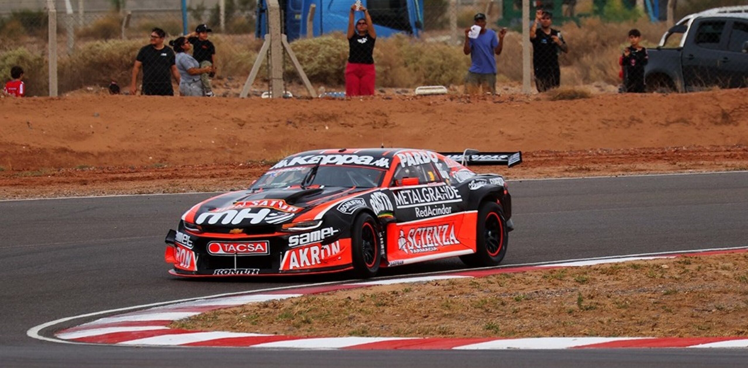 En este momento estás viendo TC: Canapino tras cancelarse la final en Neuquén: «Lo que más pena me da es por el público»