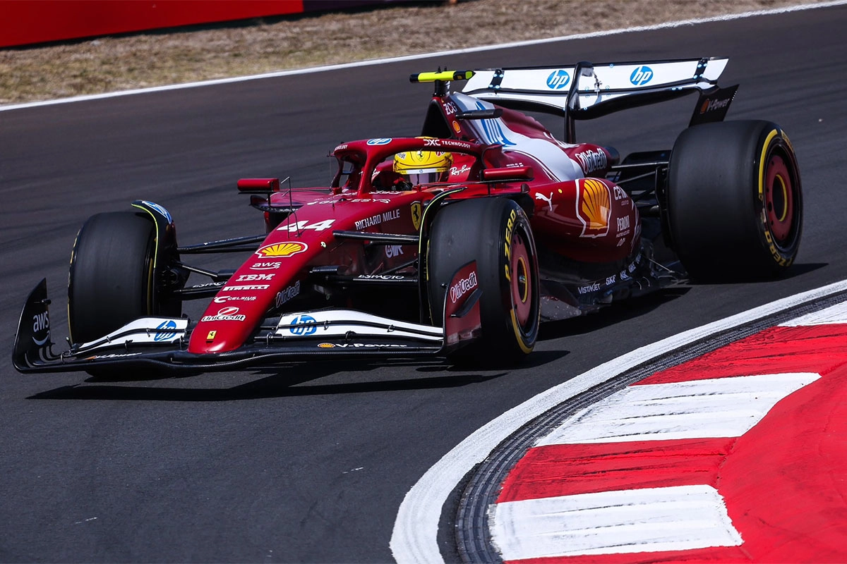 En este momento estás viendo Hamilton dominó la clasificación para la carrera Sprint de la Fórmula 1 en China