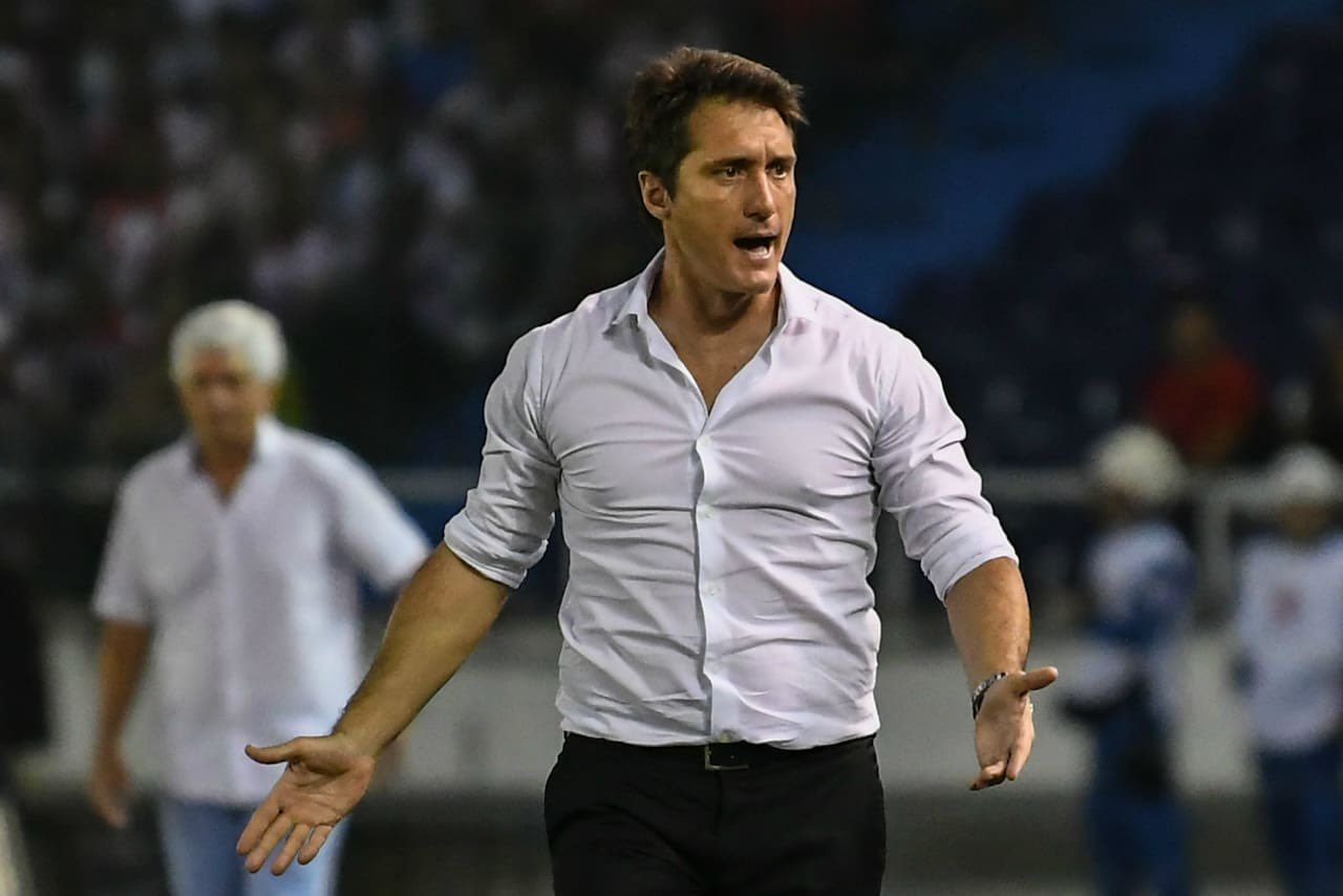 En este momento estás viendo Guillermo Barros Schelotto puede convertirse en el próximo DT de Vélez