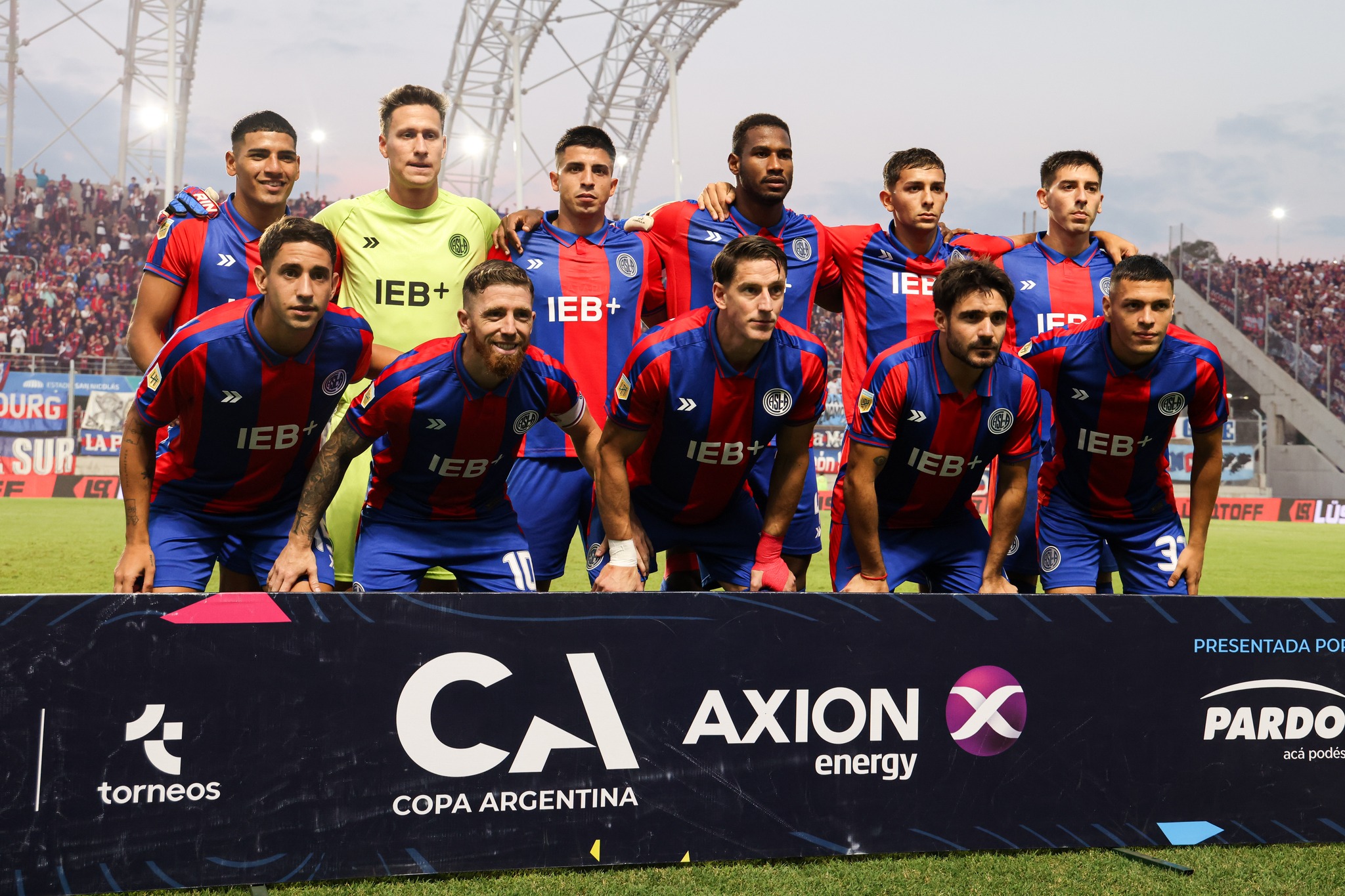 Lee más sobre el artículo Racing y San Lorenzo clasificaron a los 16avos de la Copa Argentina