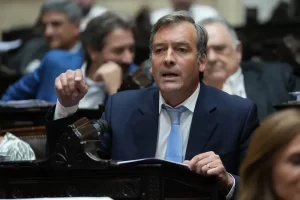 Lee más sobre el artículo VIDEO: Soria presentó pruebas contra la diputada Villaverde por “narcotráfico” en la Cámara de Diputados