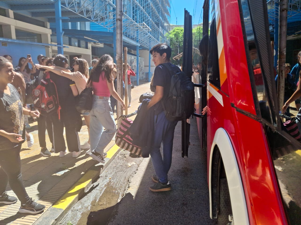 En este momento estás viendo Más de 250 estudiantes rionegrinos regresan desde Bahía Blanca