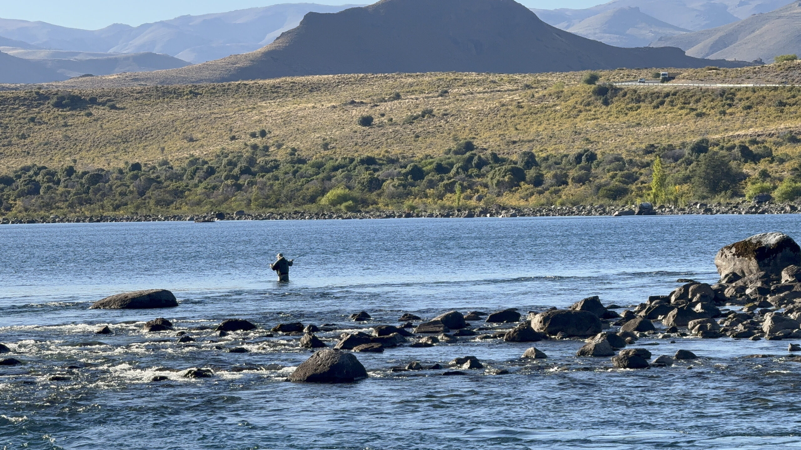 Lee más sobre el artículo Cuenta regresiva para el final de la temporada de pesca  en Dina Huapi
