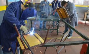 Lee más sobre el artículo Educación técnica rionegrina se fortalece con fondos petroleros: construirán nuevos CET en cinco localidades