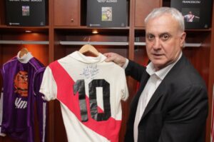 Lee más sobre el artículo El Beto Alonso elogió a Mastantuono: «lo veo hasta mejor jugador que yo»