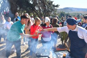 Lee más sobre el artículo Villa Pehuenia se prepara para vivir la Fiesta Nacional del Chef Patagónico