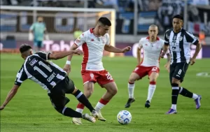 Lee más sobre el artículo Central Córdoba recibe a Huracán en Santiago y Vélez recibe a Sarmiento por la fecha 13 de la Liga