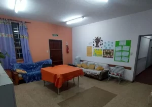 Lee más sobre el artículo Roca: el refugio para personas en situación de calle sigue funcionando con 12 plazas rotativas