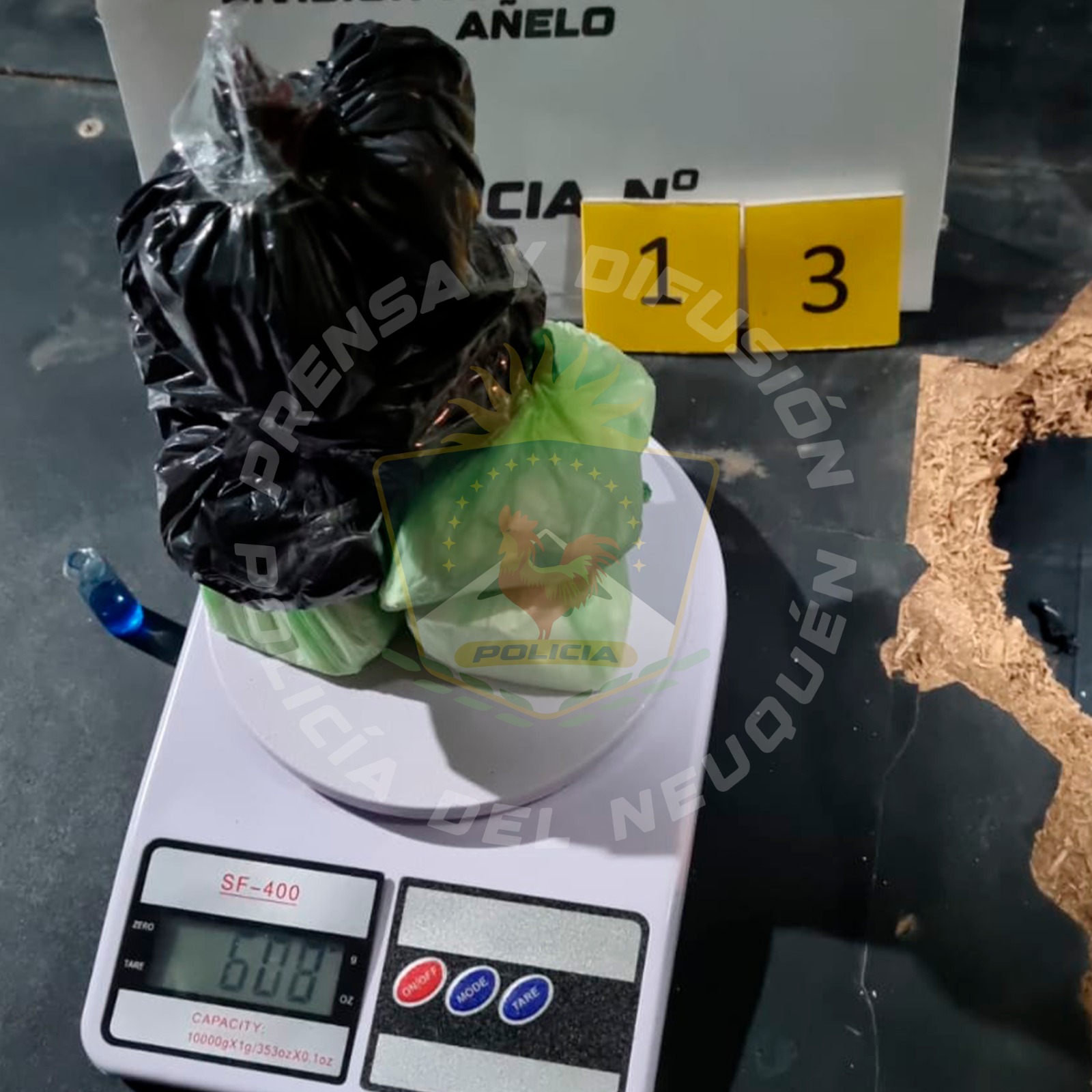 En este momento estás viendo Golpe al narcotráfico: 10 detenidos y secuestran un kilo de cocaína en Neuquén