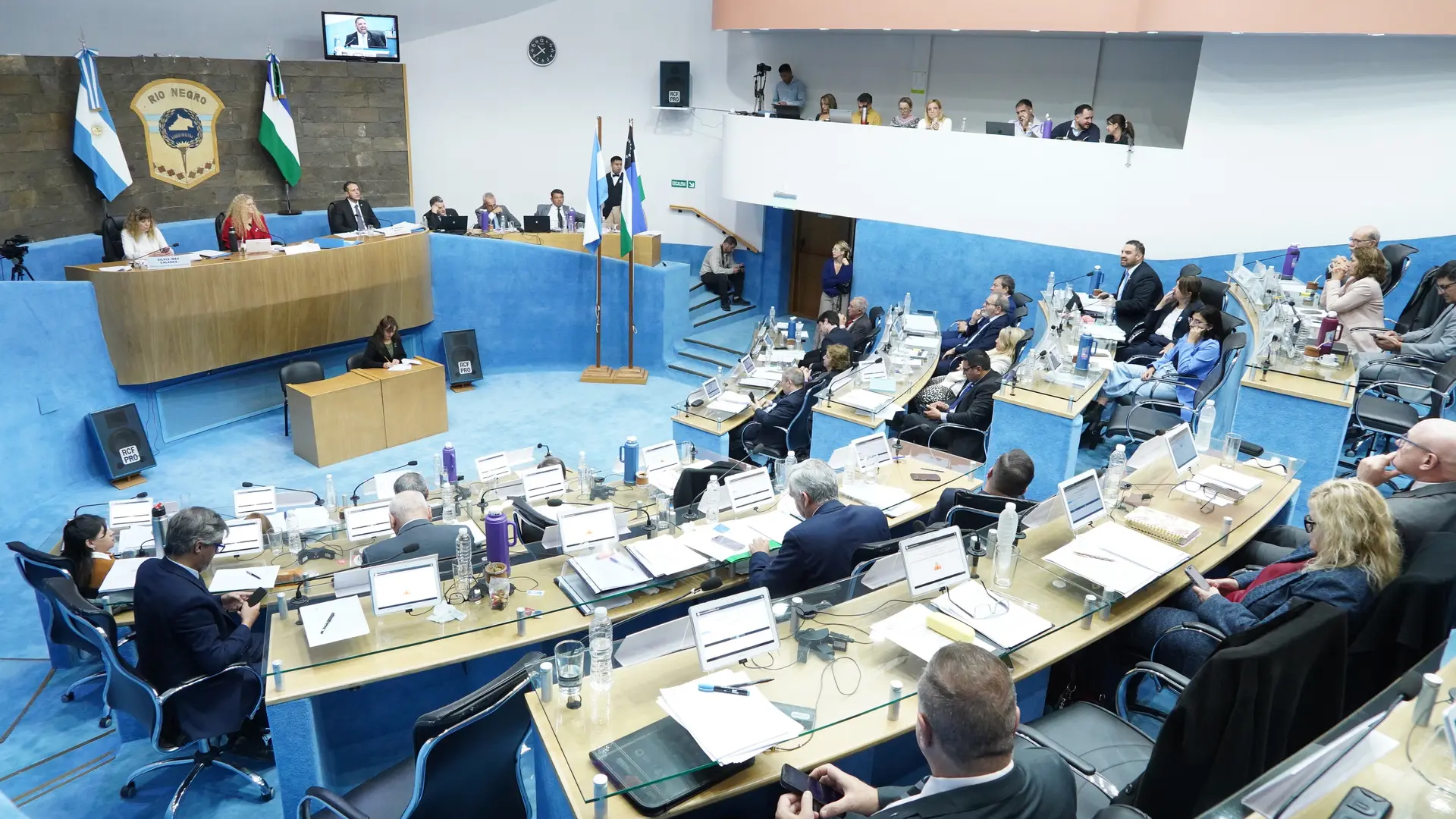 Lee más sobre el artículo La Legislatura de Río Negro aprobó el histórico acuerdo por Vaca Muerta Sur