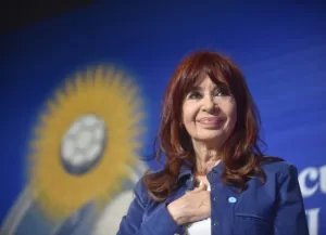 Lee más sobre el artículo Cristina Kirchner reactiva al PJ y busca ordenar el mapa tras las derrotas electorales