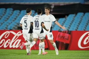 Lee más sobre el artículo Independiente goleó 5 a 1 al Boston River en Uruguay