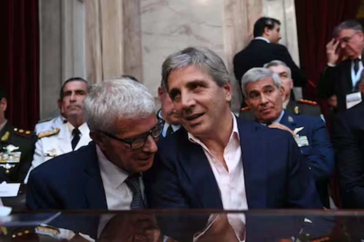 Lee más sobre el artículo Caputo y Cúneo Libarona, otra vez en la mira: la oposición exige que den la cara por el caso $Libra