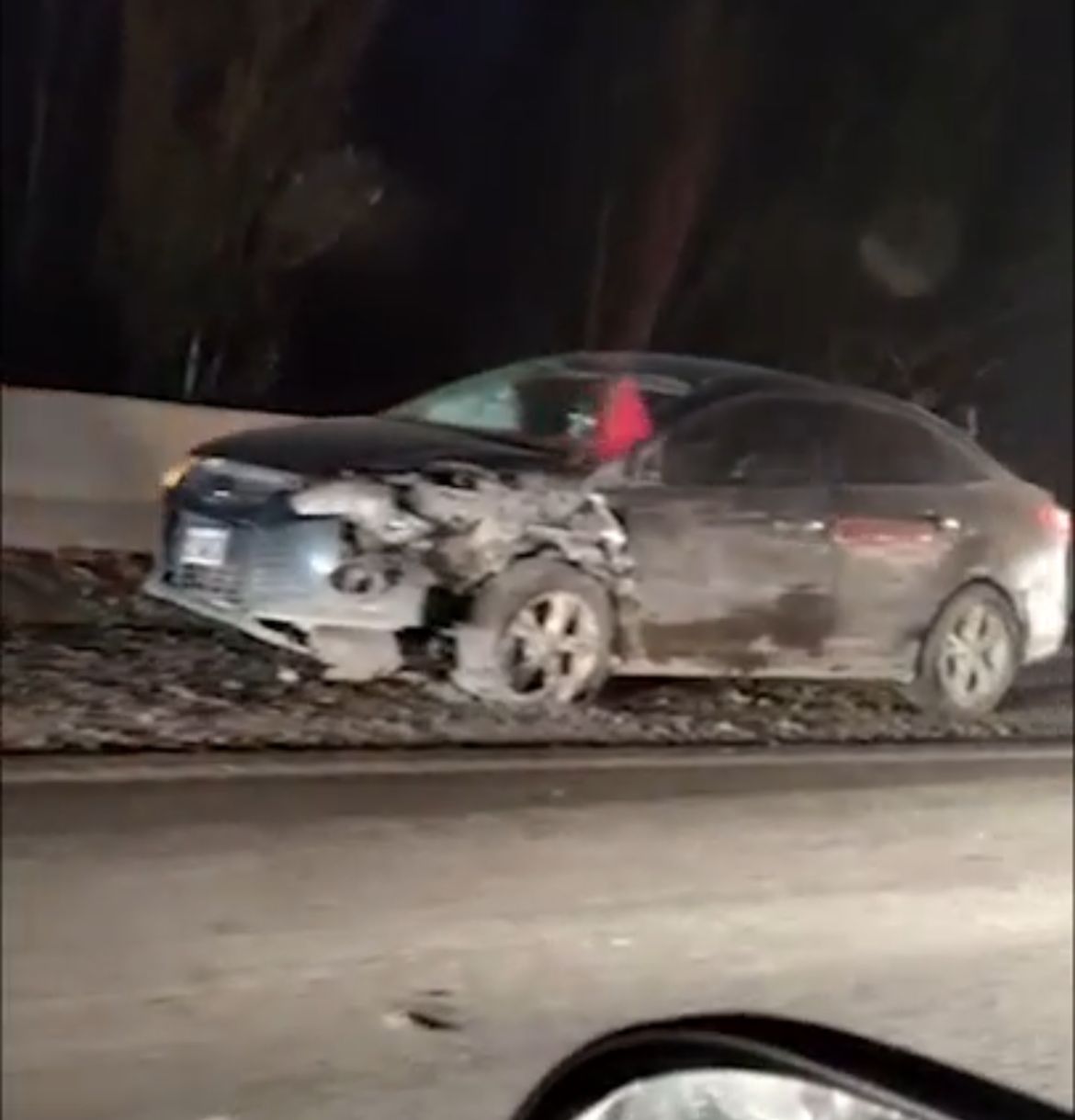 Lee más sobre el artículo Impactante choque en el tercer puente dejó como saldo un motociclista herido