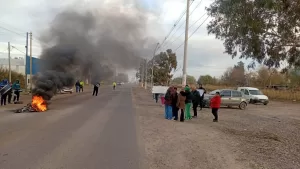 Lee más sobre el artículo Vecinos de Allen reclaman al Municipio por la falta de obras de gas