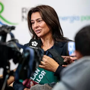 Lee más sobre el artículo Confini: “Río Negro consolida un modelo de desarrollo energético con reglas claras y visión de futuro”