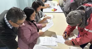 Lee más sobre el artículo Avanza la regularización eléctrica en el barrio Martín Fierro de Cipolletti