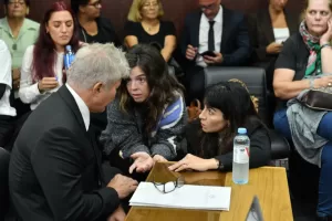 Lee más sobre el artículo Maradona: Suspenden el juicio por 7 días