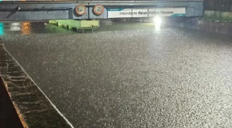 Lee más sobre el artículo Inundaciones en Buenos Aires: hay cerca de 3.200 evacuados y casi 50.000 usuarios sin luz en el AMBA