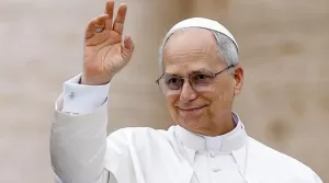 Lee más sobre el artículo Un cardenal uruguayo confirmó que el papa León XIV vendrá a la Argentina en su primera gira latinoamericana