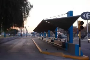 Lee más sobre el artículo La UTA confirmó un paro de colectivos de 24 horas para este martes tras fracasar las negociaciones salariales
