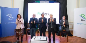 Lee más sobre el artículo Histórico acuerdo con VMOS: U$S 1.000 millones por 13 años para Río Negro