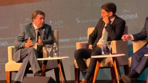 Lee más sobre el artículo Weretilneck inauguró el stand de Río Negro en la feria Arminera