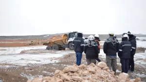 Lee más sobre el artículo Supervisan avances de obras clave en el proyecto minero Calcatreu
