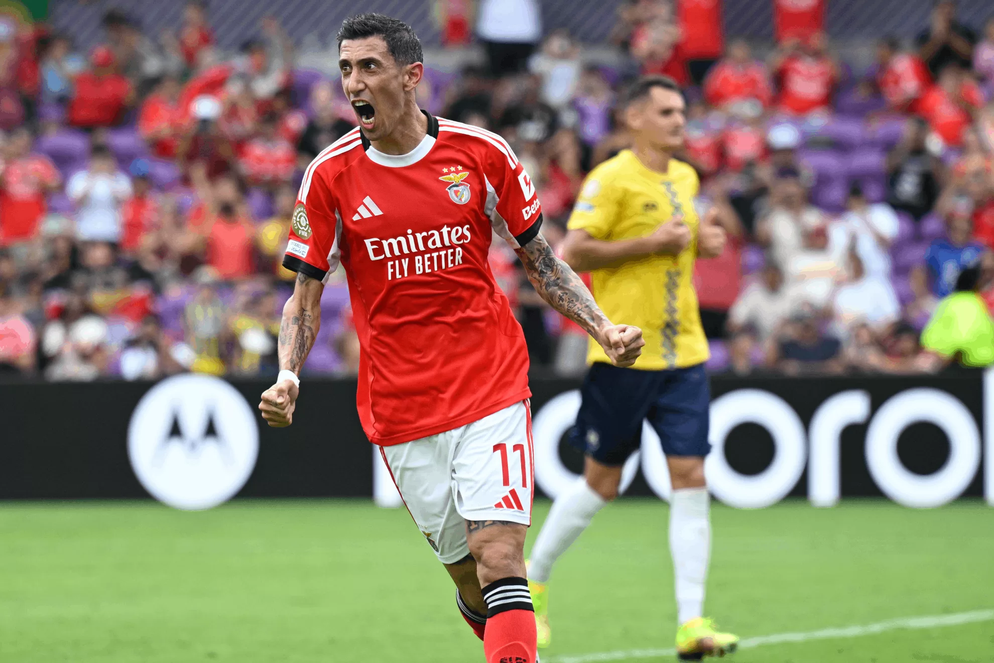 En este momento estás viendo Benfica goleó 6-0 al Auckland City con doblete de Di María y le puso presión a Boca