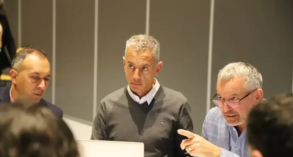 Río Negro y Neuquén consolidan una región productiva unificada