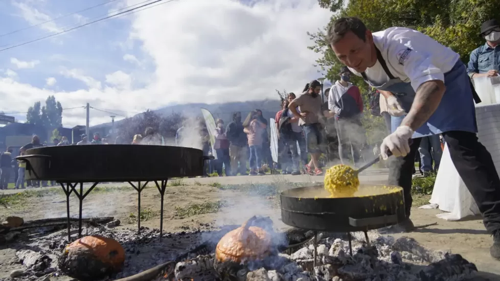 Lee más sobre el artículo Río Negro jerarquiza la gastronomía como motor del desarrollo económico