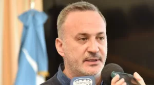 Lee más sobre el artículo Gobernadores acordaron avanzar en una nueva ley para redefinir la distribución del Impuesto al Combustible Líquido