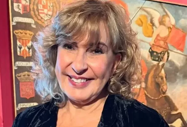 Lee más sobre el artículo Georgina Barbarossa se sumó a la defensa del teatro independiente y criticó al Gobierno