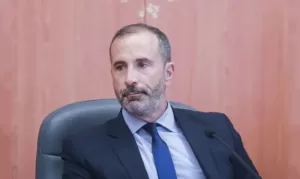 Lee más sobre el artículo Jorge Gorini notificaría hoy si Cristina Kirchner podrá cumplir o no su condena de forma domiciliaria