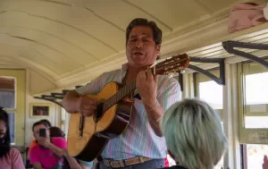 Lee más sobre el artículo Naldo Pérez: voz y danza que enaltecen la Identidad Rionegrina