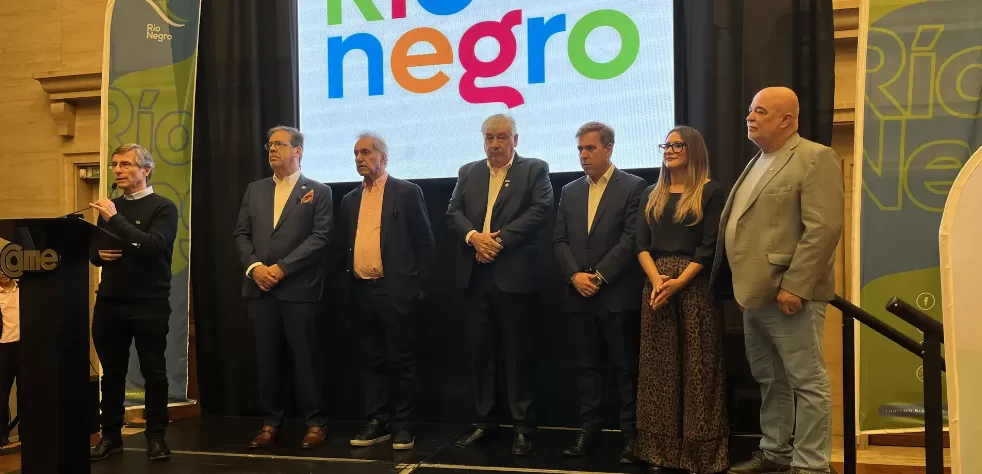 Lee más sobre el artículo Río Negro lanzó su temporada de invierno en Buenos Aires