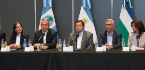 Lee más sobre el artículo Figueroa y Weretilneck abrieron el Primer Encuentro por la Norpatagonia con fuertes mensajes al Gobierno nacional