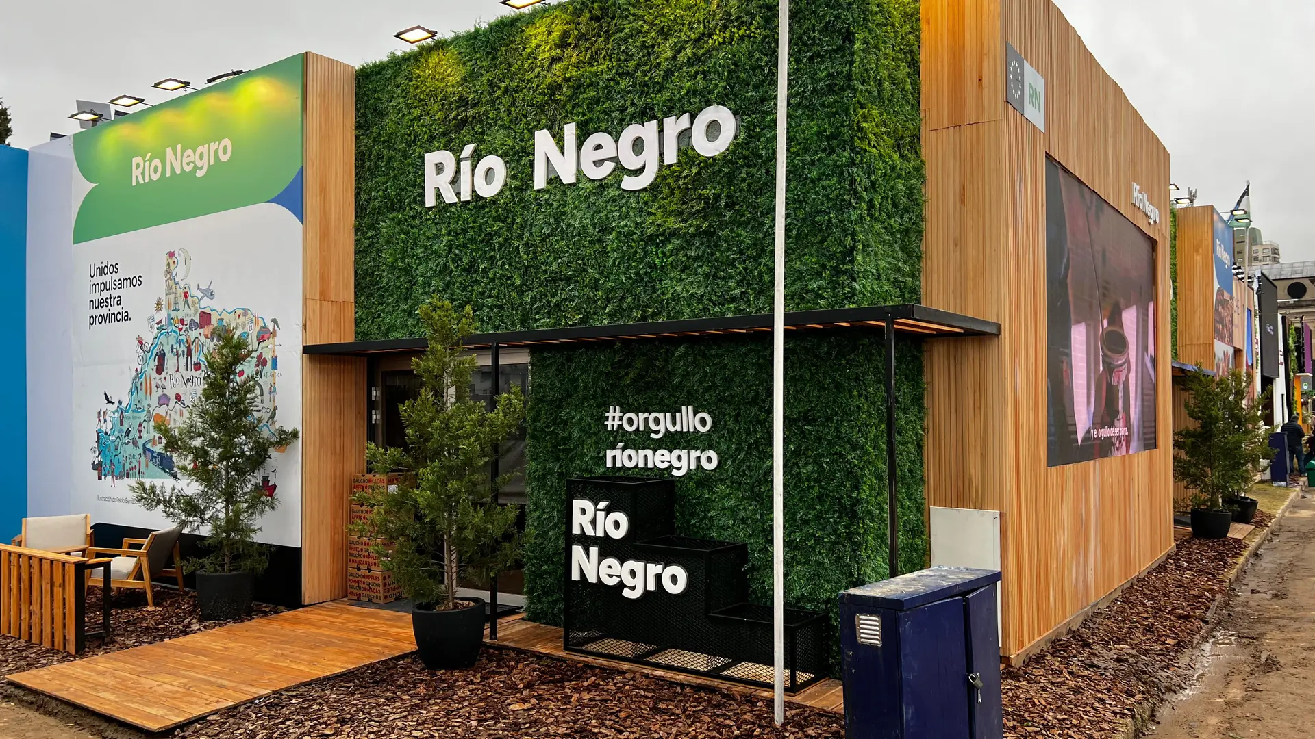 Lee más sobre el artículo Río Negro deslumbra en La Rural con innovación y sabor patagónico