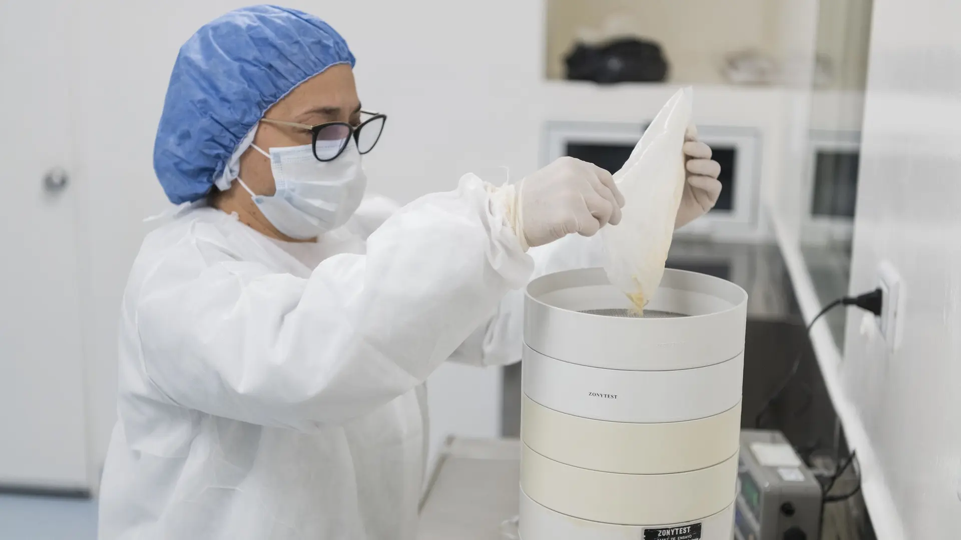 En este momento estás viendo PROFARSE trabaja en un innovador suplemento dietario «Avellana PROMAX»