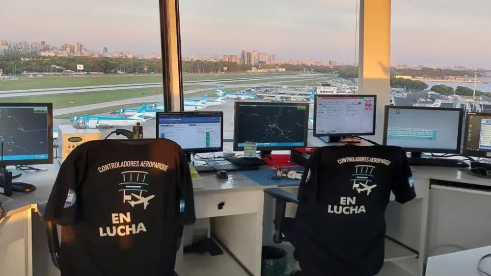 Lee más sobre el artículo El Gobierno dictó la conciliación obligatoria y quedó en suspenso el paro de controladores aéreos