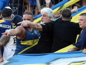 Lee más sobre el artículo La amenaza de La 12 al plantel: «Con la camiseta de Boca es ganar o morir»