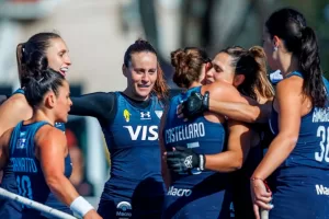 Lee más sobre el artículo Las Leonas vapulearon a Paraguay y alcanzaron las semifinales de la Copa Panamericana